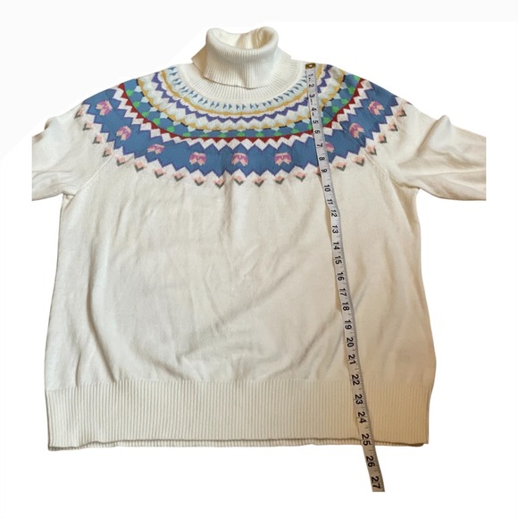 L.L.Bean Fair Isle Snowflake Fair Isle Turtleneck Sweater Women LPCream Multi - Picture 3 of 5